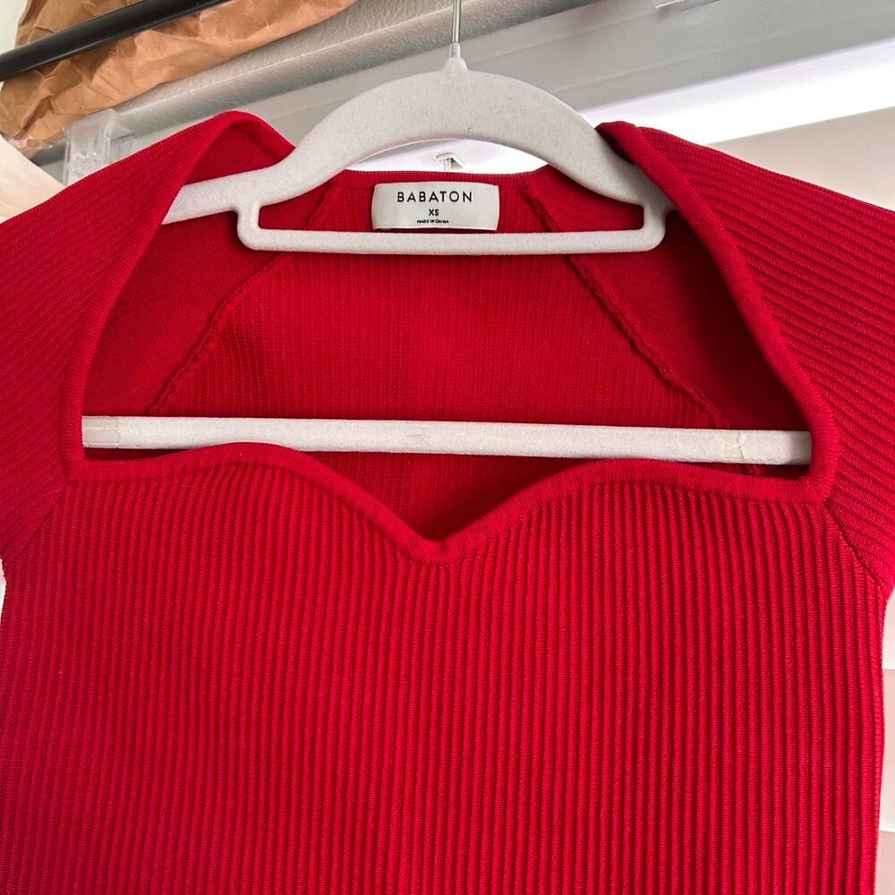 Aritzia babaton red Sculpt Knit Prado Sweetheart neckline Top XS - Picture 3 of 6